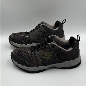 Skechers Men's Black/Dark Gray trail leather upper SN 51381 CC: CCGY size 7.5